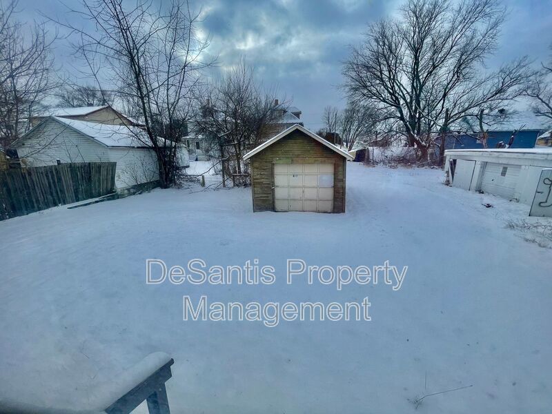 2 Bed 1 Bath- New Castle PA property image