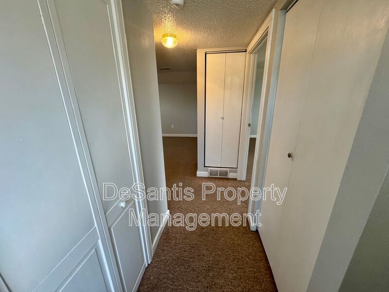 Sun-Filled, Newly Renovated Top-Floor Living Minutes from Oakmont property image