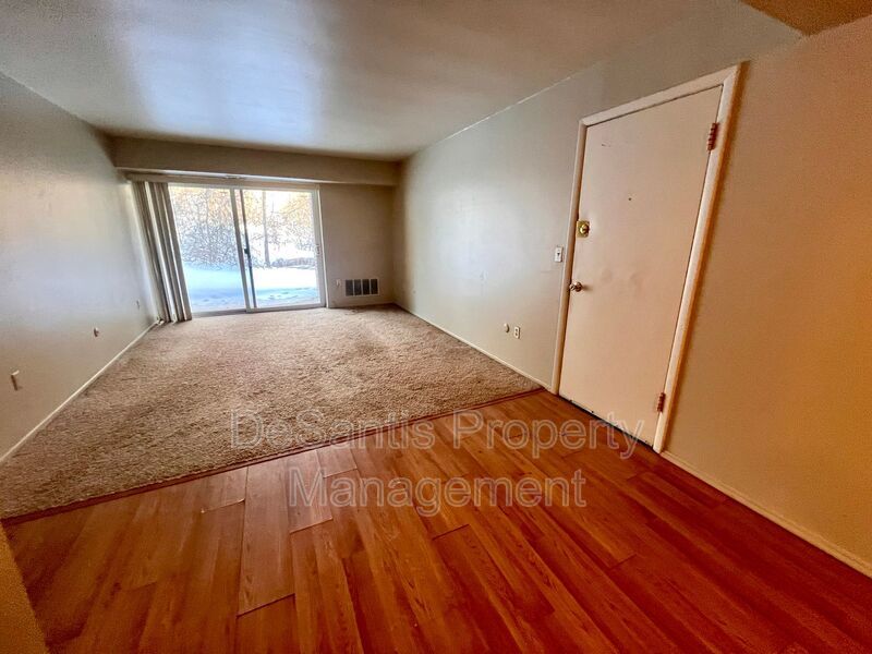 Twin Oaks - 1 Bed 1 Bath - Cozy Apartment property image