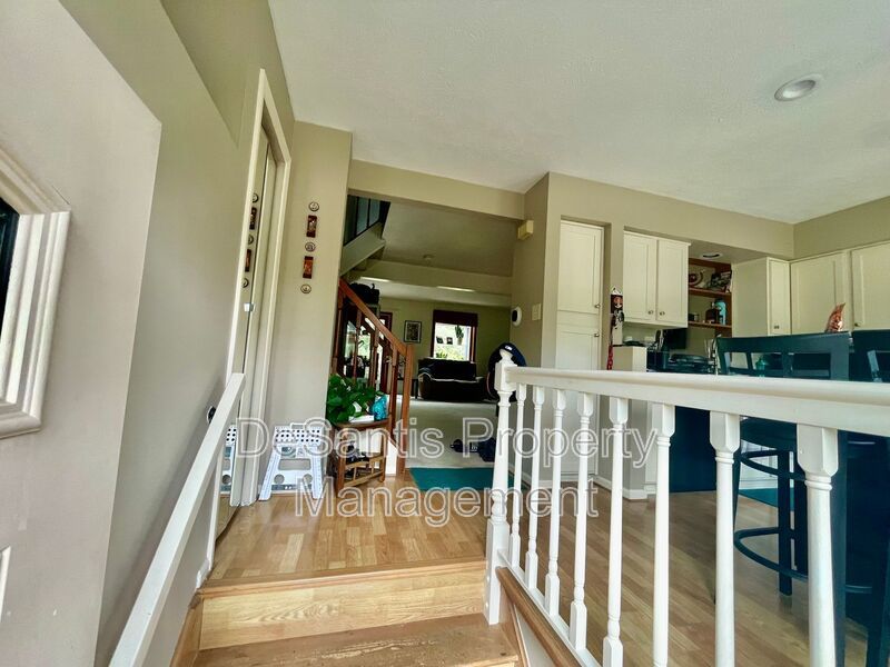 Charming and Spacious 3-Bedroom Home for Rent in Coraopolis property image