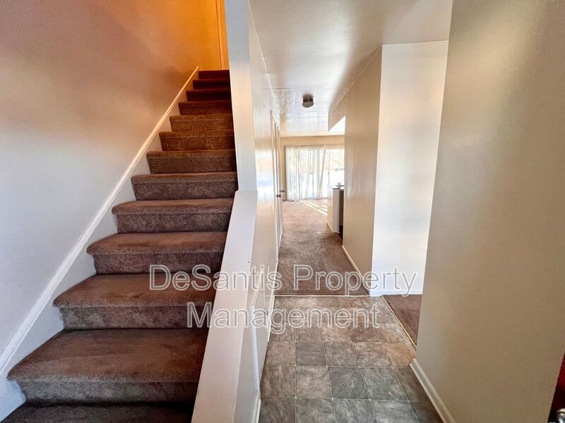 Fox Chapel  - 2 Bedroom 1.5 Bathroom - Townhome property image