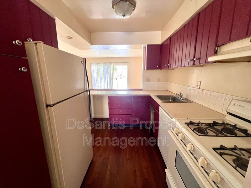 Fox Chapel  - 2 Bedroom 1.5 Bathroom - Townhome property image