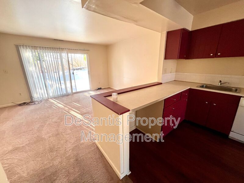 Fox Chapel  - 2 Bedroom 1.5 Bathroom - Townhome property image