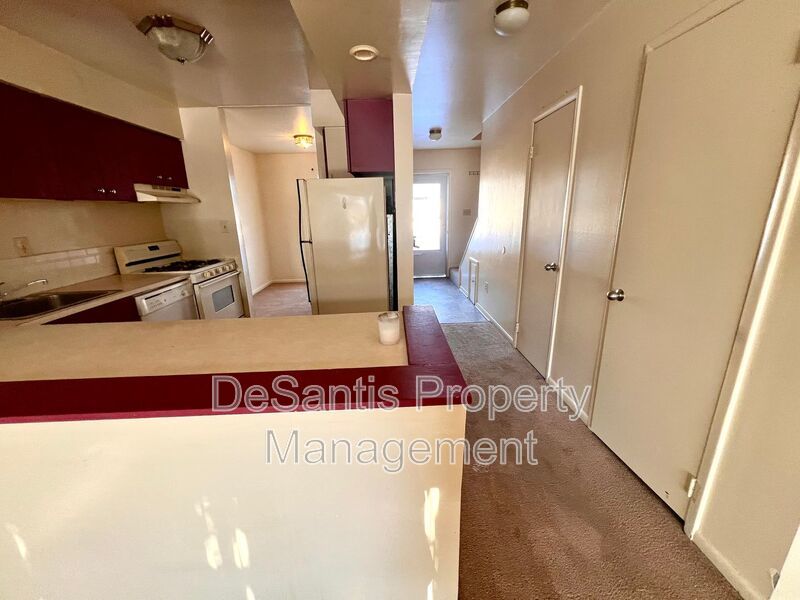 Fox Chapel  - 2 Bedroom 1.5 Bathroom - Townhome property image