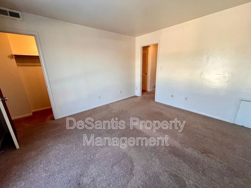 Fox Chapel  - 2 Bedroom 1.5 Bathroom - Townhome property image