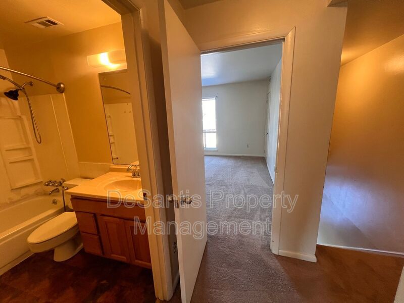 Fox Chapel  - 2 Bedroom 1.5 Bathroom - Townhome property image