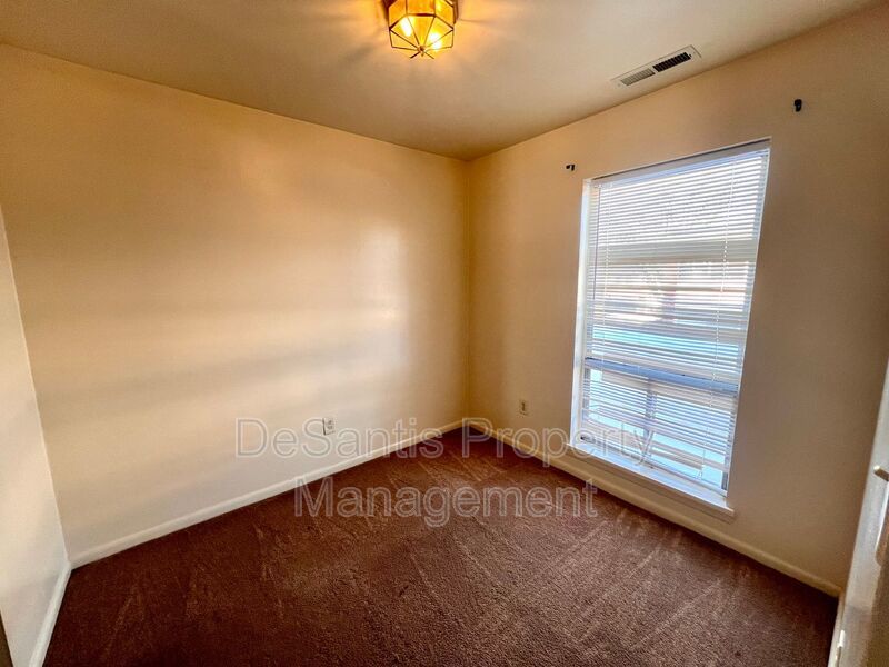 Fox Chapel  - 2 Bedroom 1.5 Bathroom - Townhome property image