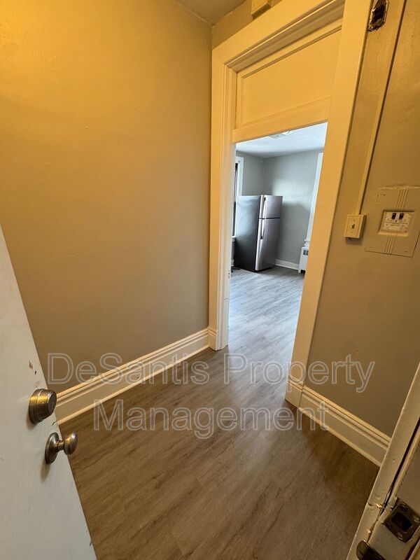 2 Bed 1 Bath- Homestead PA property image