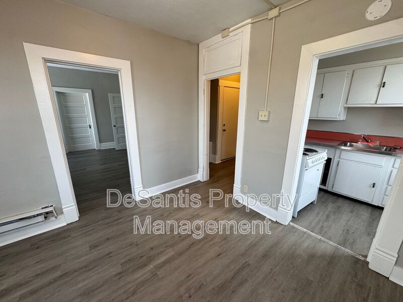 2 Bed 1 Bath- Homestead PA property image