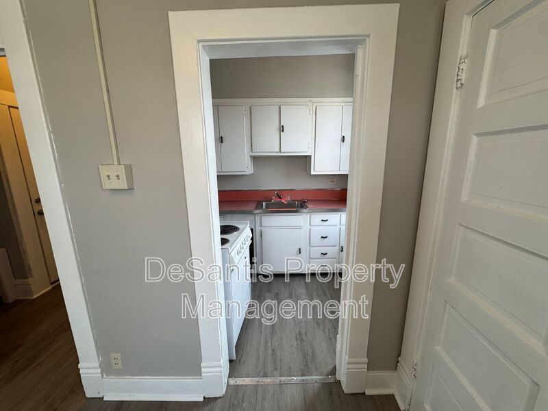 2 Bed 1 Bath- Homestead PA property image