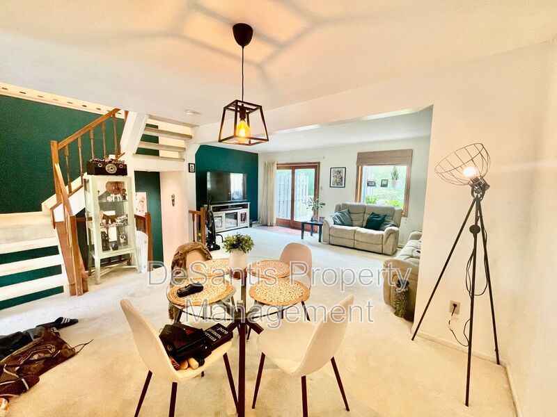Charming and Spacious 3-Bedroom Home for Rent in Coraopolis property image