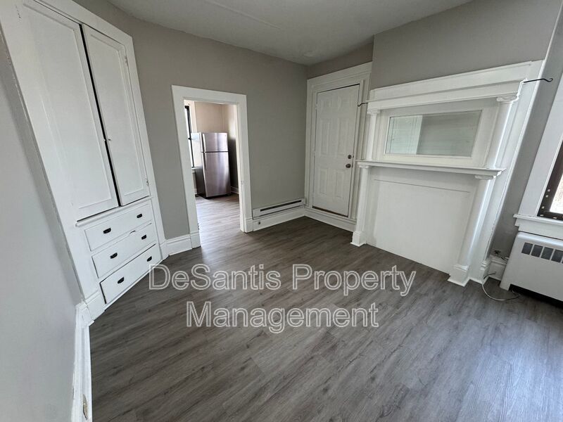 2 Bed 1 Bath- Homestead PA property image