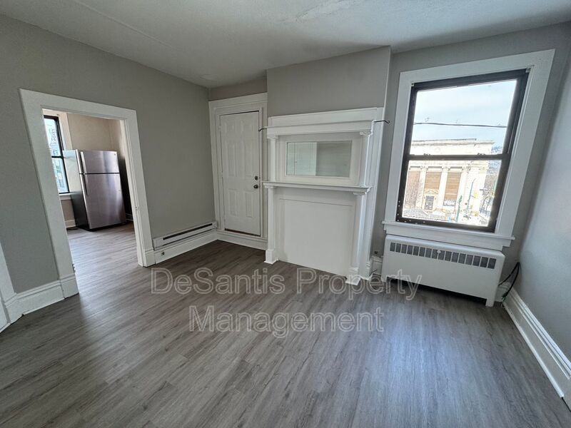 2 Bed 1 Bath- Homestead PA property image