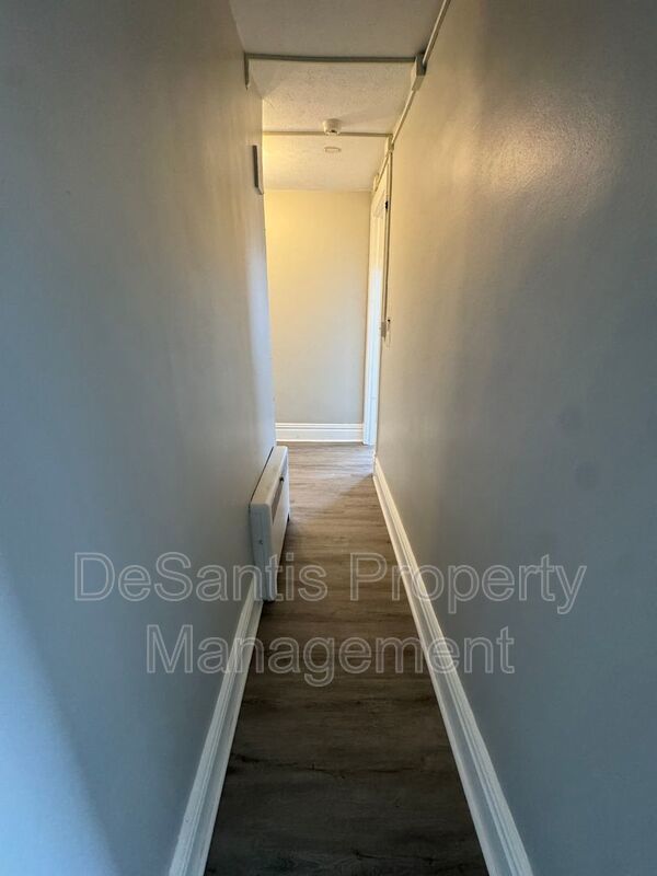 2 Bed 1 Bath- Homestead PA property image