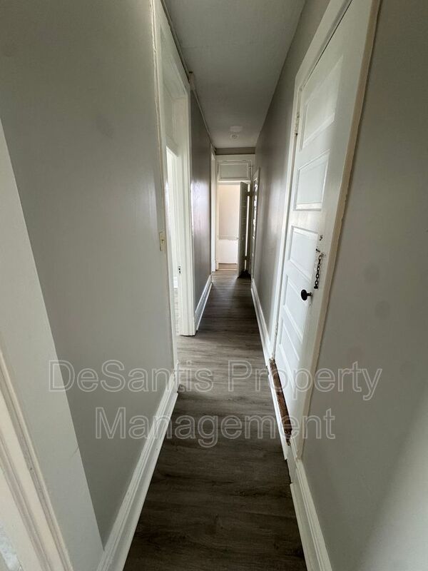 2 Bed 1 Bath- Homestead PA property image