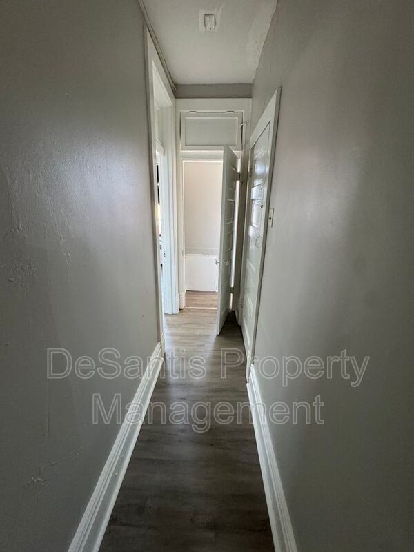 2 Bed 1 Bath- Homestead PA property image