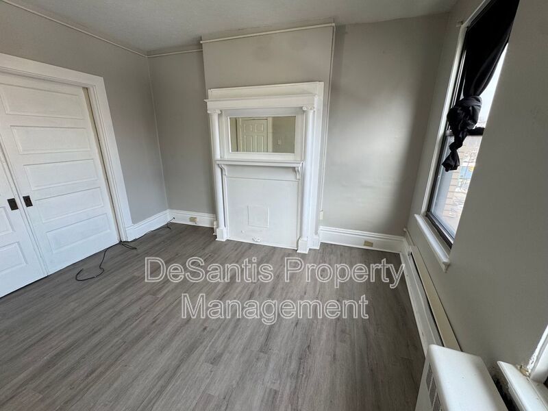 2 Bed 1 Bath- Homestead PA property image