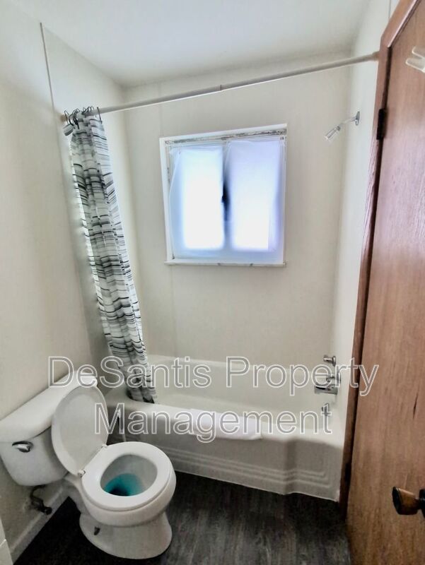 Studio apartment- New Castle PA property image