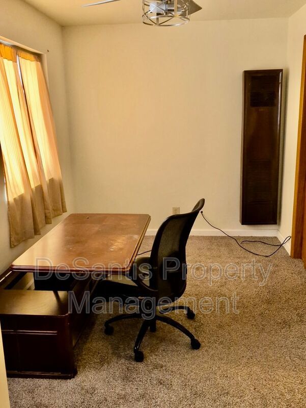 Studio apartment- New Castle PA property image