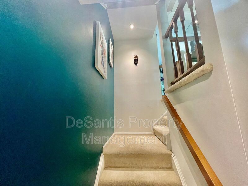 Charming and Spacious 3-Bedroom Home for Rent in Coraopolis property image