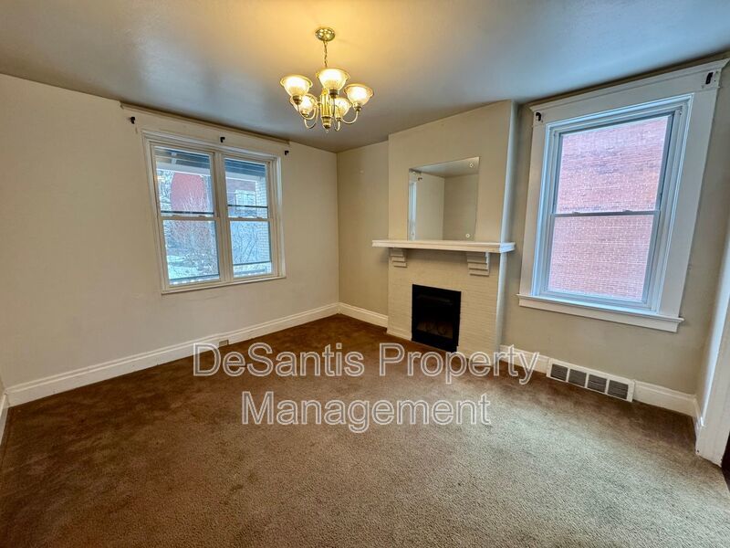 Spacious 2 Bedroom 1 Bathroom In Garfield! property image