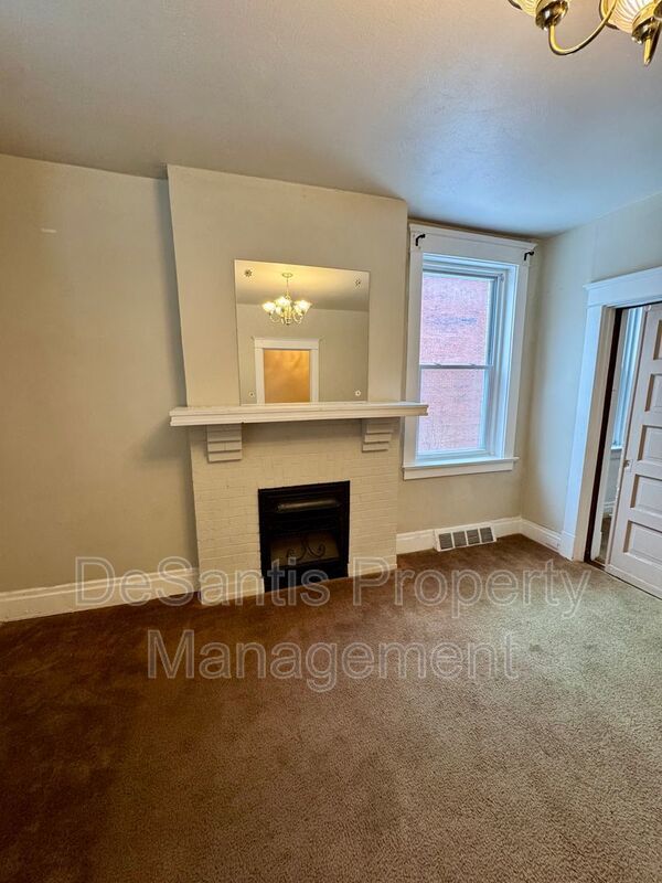 Spacious 2 Bedroom 1 Bathroom In Garfield! property image