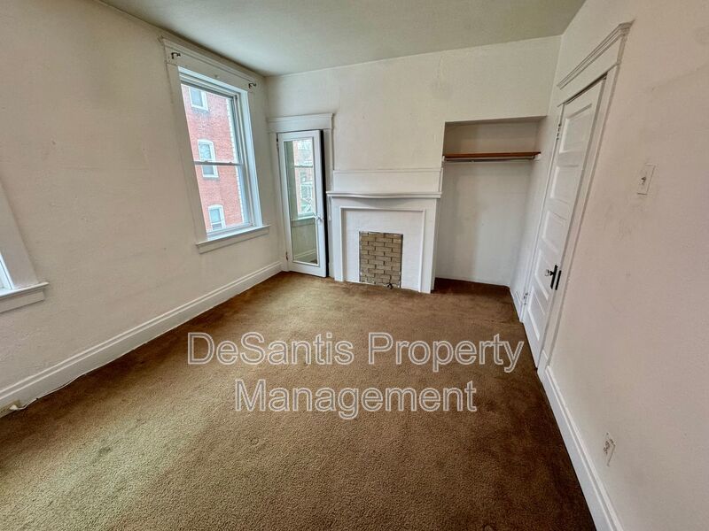 Spacious 2 Bedroom 1 Bathroom In Garfield! property image