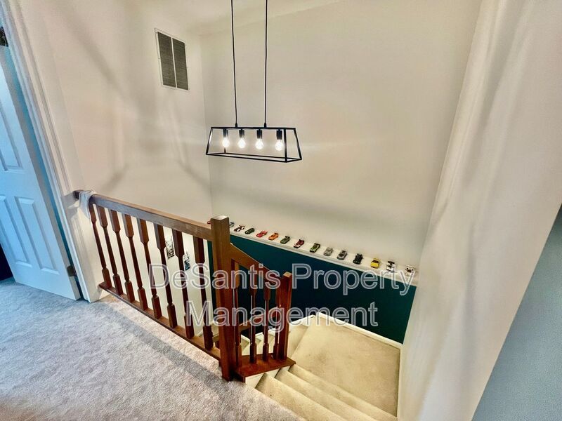 Charming and Spacious 3-Bedroom Home for Rent in Coraopolis property image