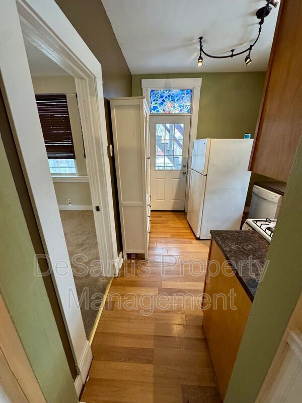 Spacious 2 Bedroom 1 Bathroom In Garfield! property image