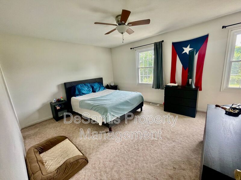 Charming and Spacious 3-Bedroom Home for Rent in Coraopolis property image
