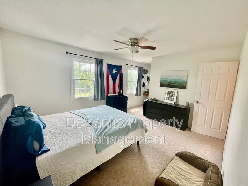 Charming and Spacious 3-Bedroom Home for Rent in Coraopolis property image
