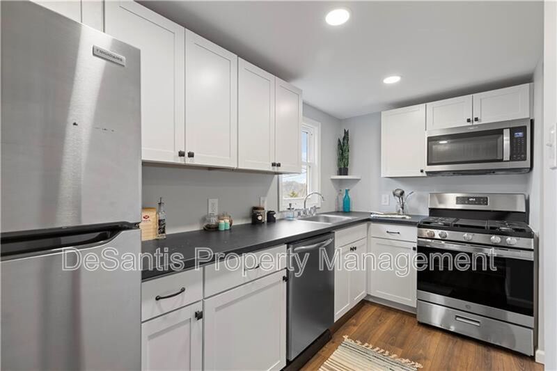 Spacious 4-Bedroom Home with Modern Updates & Private Driveway property image