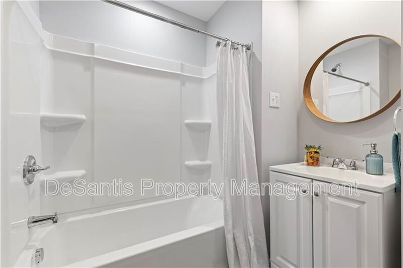 Spacious 4-Bedroom Home with Modern Updates & Private Driveway property image