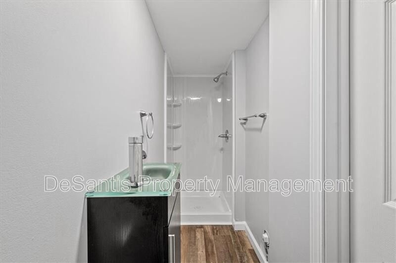 Spacious 4-Bedroom Home with Modern Updates & Private Driveway property image