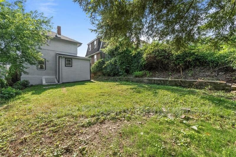 Spacious 4-Bedroom Home with Modern Updates & Private Driveway property image