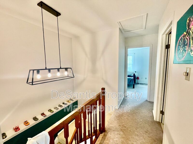 Charming and Spacious 3-Bedroom Home for Rent in Coraopolis property image