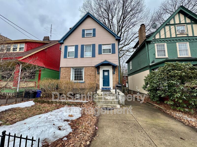 5 Bedroom 2.5 Bath in Squirrel Hill property image