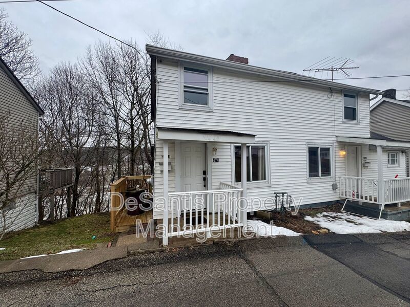 Charming & Updated 2-Bedroom Duplex in the Heart of Leechburg property image