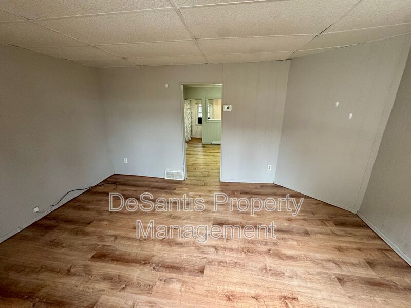 Charming & Updated 2-Bedroom Duplex in the Heart of Leechburg property image