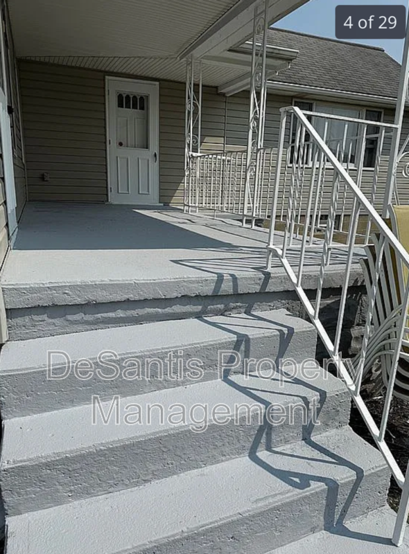 3 Bed 1.5 Bath- Aliquippa PA property image