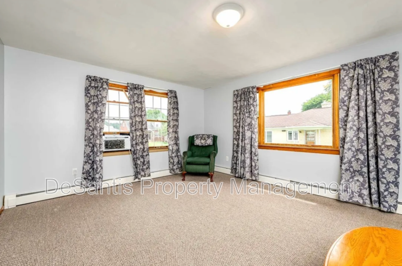 3 Bed 1.5 Bath- Aliquippa PA property image