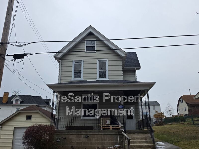 Spacious 3-Bedroom Home with Granite Countertops & Huge Eat-In Kitchen property image