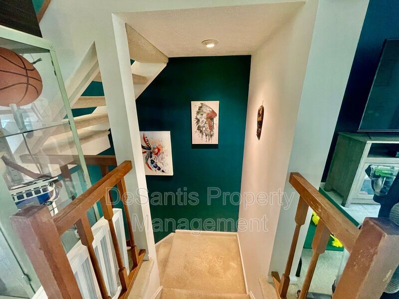 Charming and Spacious 3-Bedroom Home for Rent in Coraopolis property image
