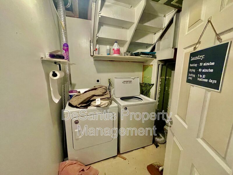 Charming and Spacious 3-Bedroom Home for Rent in Coraopolis property image