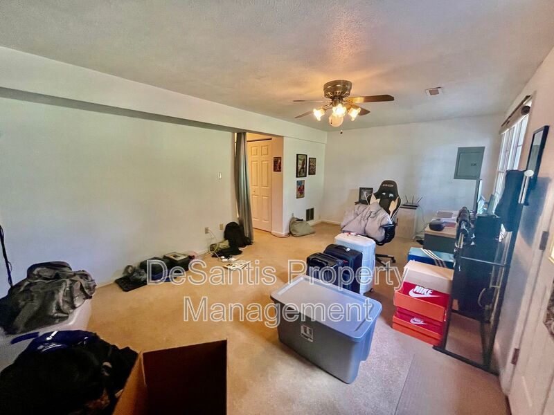 Charming and Spacious 3-Bedroom Home for Rent in Coraopolis property image