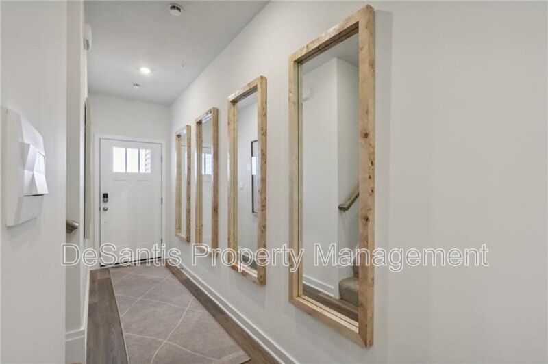 Luxury 4-Bedroom Townhome with Finished Walkout Basement & River Views property image