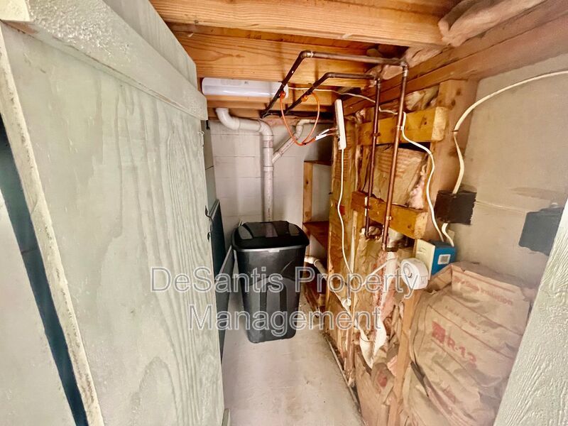 Charming and Spacious 3-Bedroom Home for Rent in Coraopolis property image