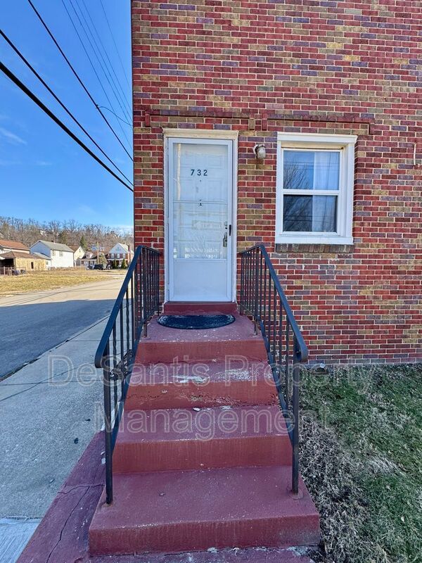 1 Bedroom 1 Bath Apartment in Carnegie property image