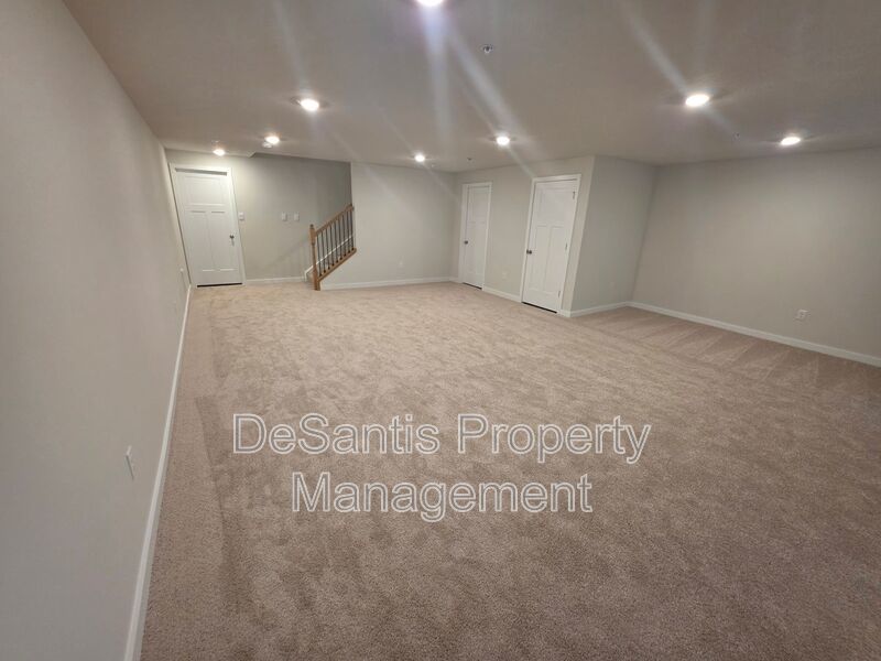 Luxury 4-Bedroom Townhome with Finished Walkout Basement & River Views property image