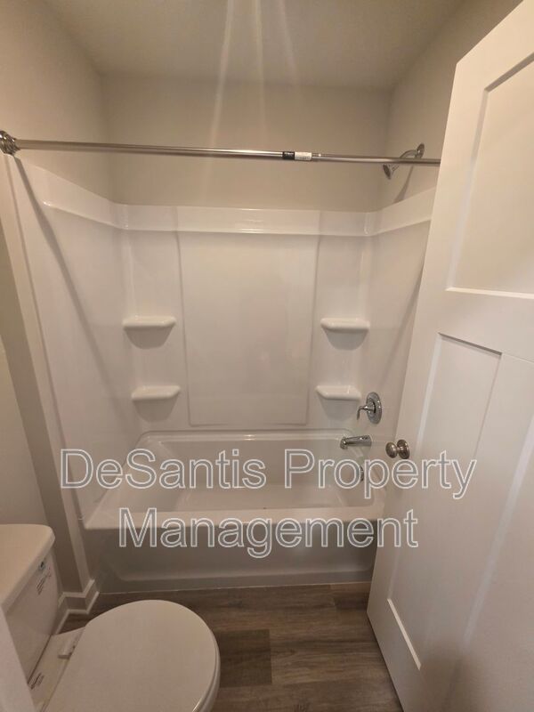 Luxury 4-Bedroom Townhome with Finished Walkout Basement & River Views property image